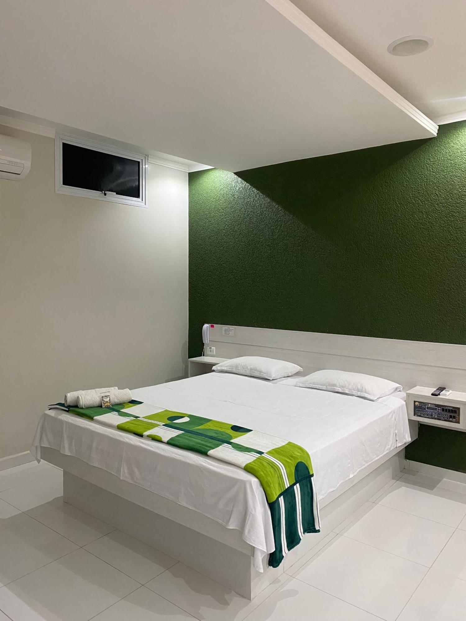 Hotel E Pousada Isis Sao Pedro  Exteriér fotografie